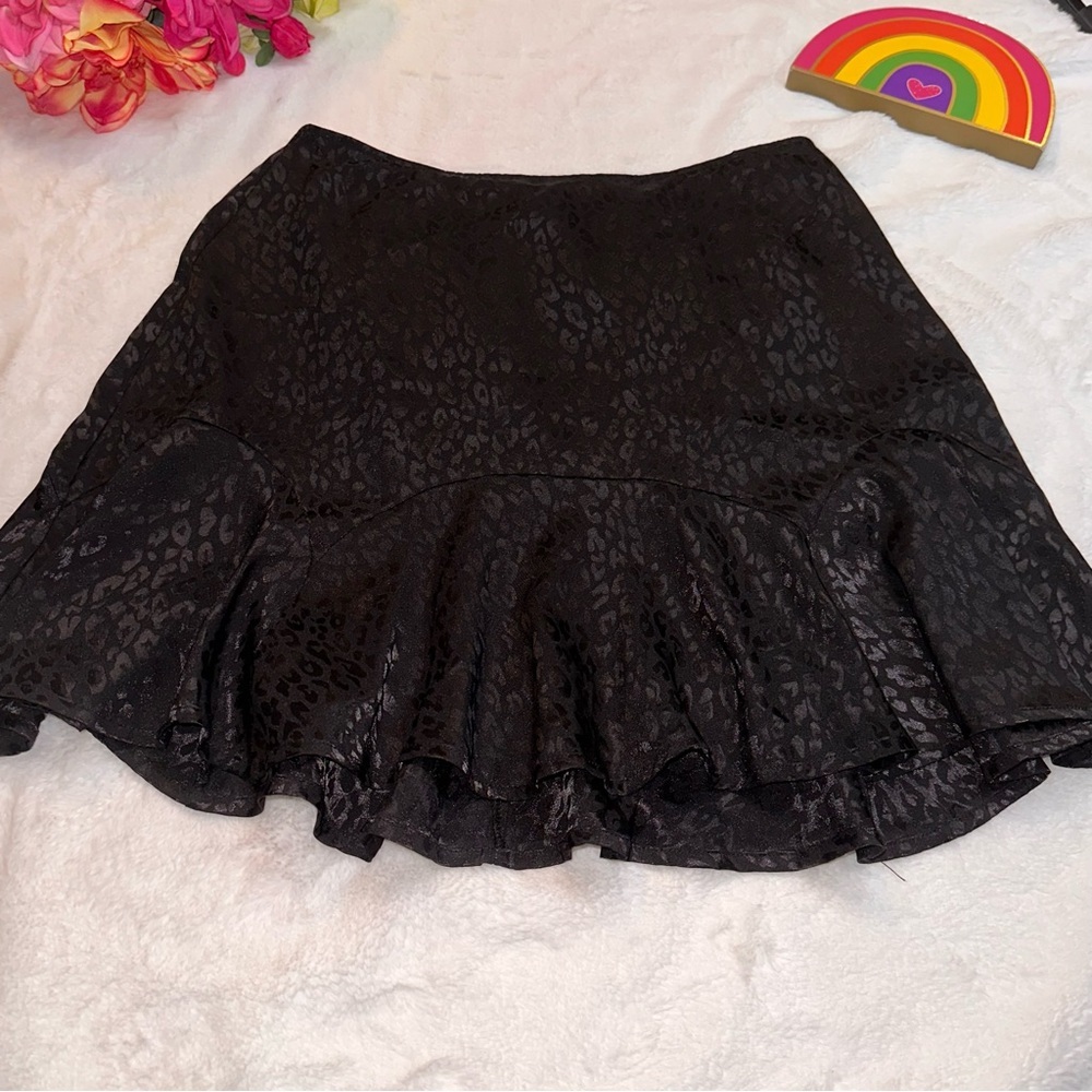Black cheetah print skater skirt - Picture 3 of 17